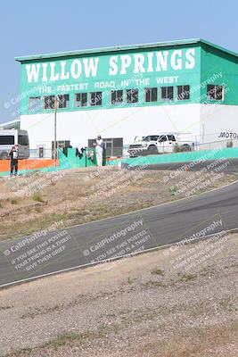 media/Apr-20-2025-AHRMA (Sun) [[393a79c373]]/Race/Group 11 early race/Turn 4b/